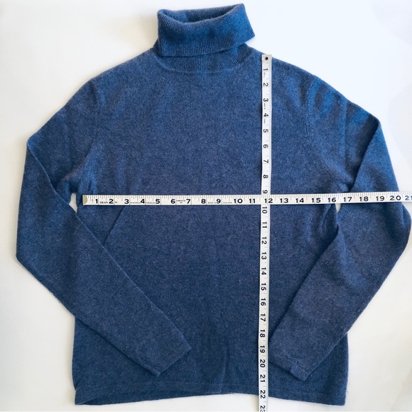 Charter Club 100% Cashmere Turtleneck Blue Soft Sweater Women Vintage 90s - S - Picture 4 of 4